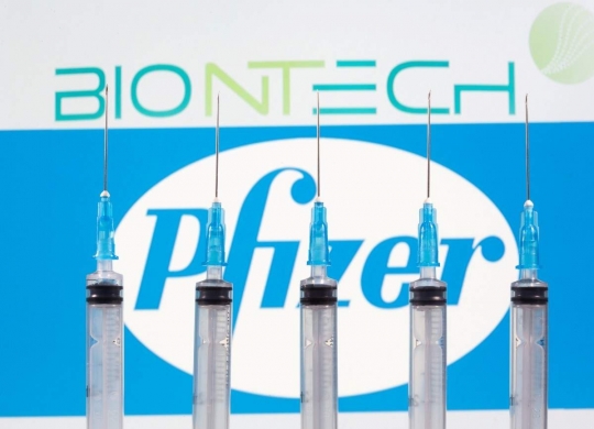 Pfizer và Moderna có thể thu 32 tỷ USD nhờ vaccine Covid-19